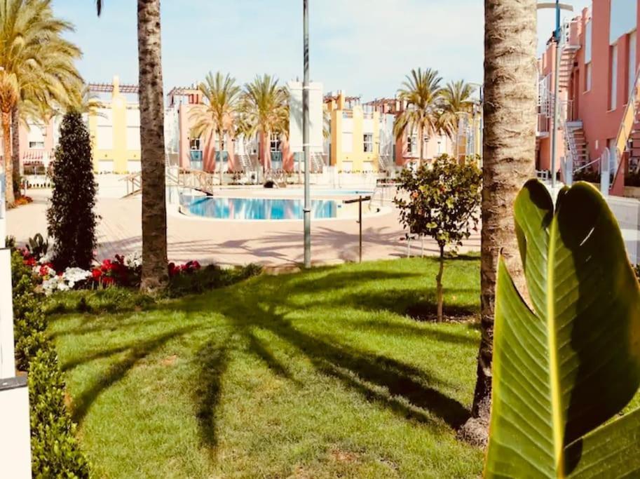 Apartamento En Vera Playa Laguna Beach Bagian luar foto